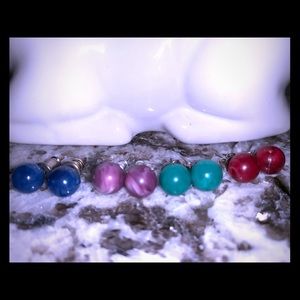 4 pair of stud-post earrings